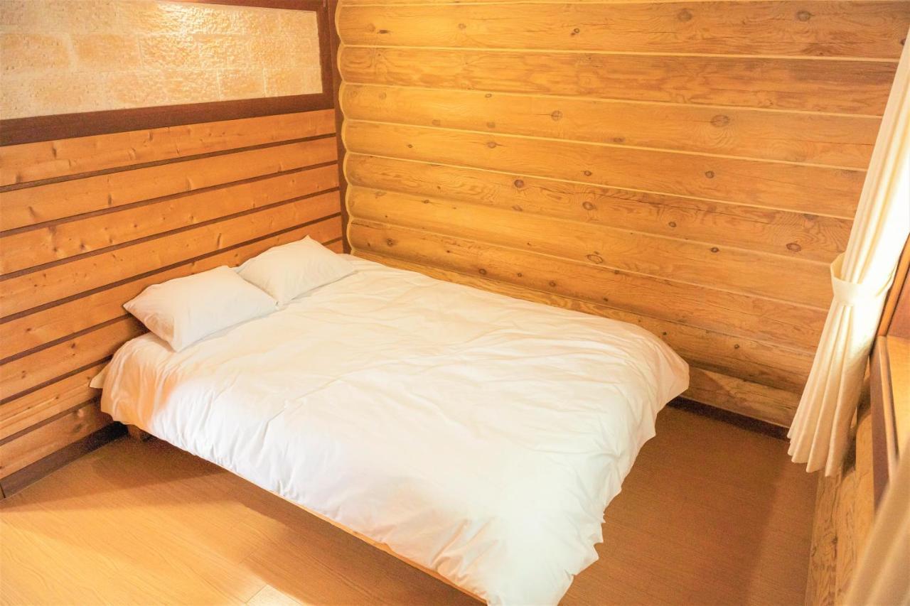 Jungmun Log Pension&Resort Seogwipo Exterior foto