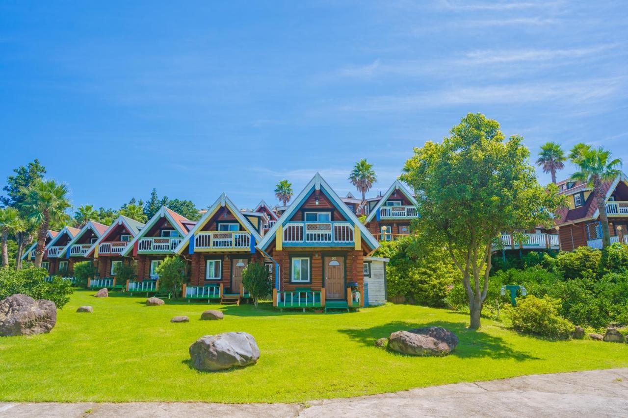Jungmun Log Pension&Resort Seogwipo Exterior foto