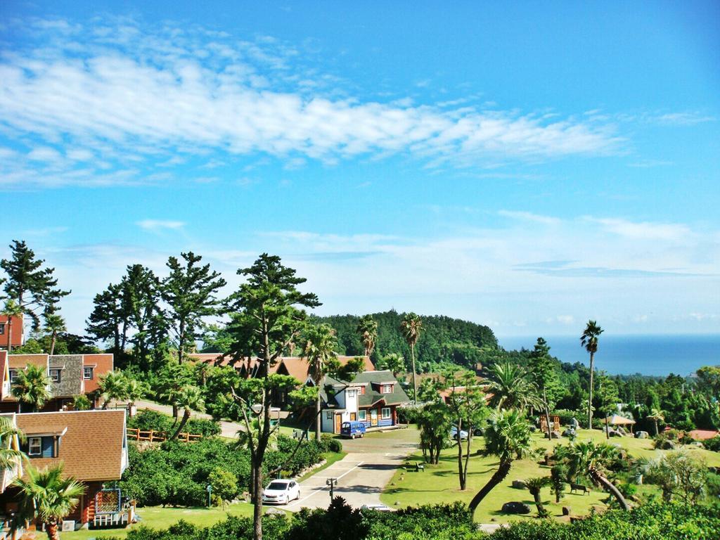 Jungmun Log Pension&Resort Seogwipo Exterior foto