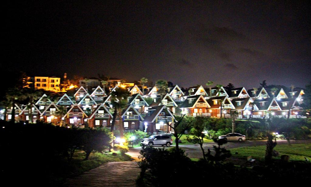 Jungmun Log Pension&Resort Seogwipo Exterior foto