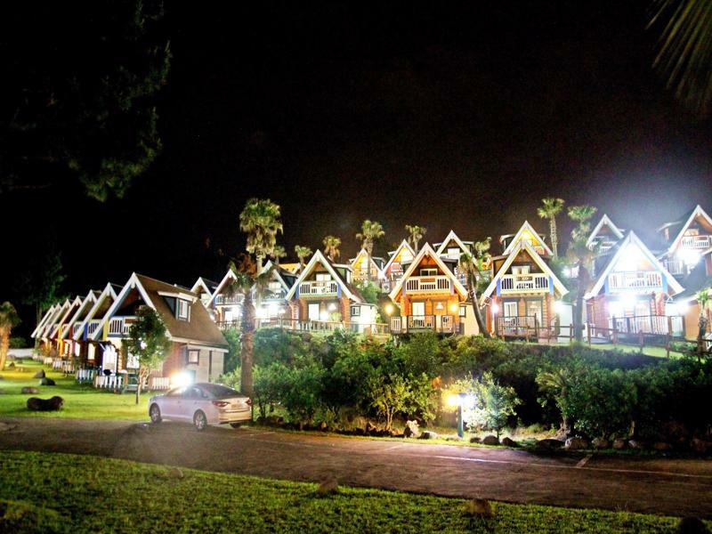 Jungmun Log Pension&Resort Seogwipo Exterior foto